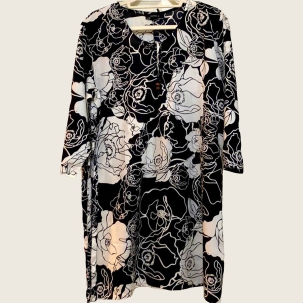 NEW with tags floral  prints black and white long sleeve tunic dress Sz XL